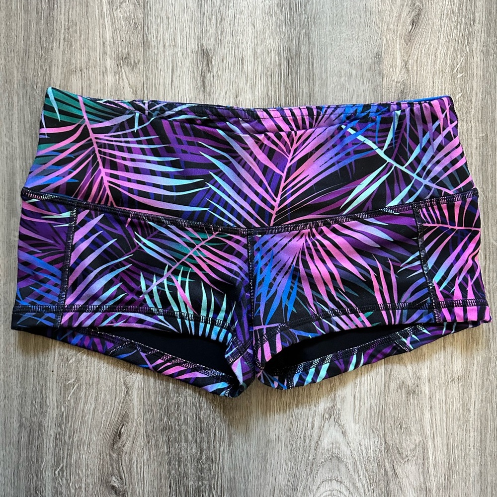 Like New Medium Fleos